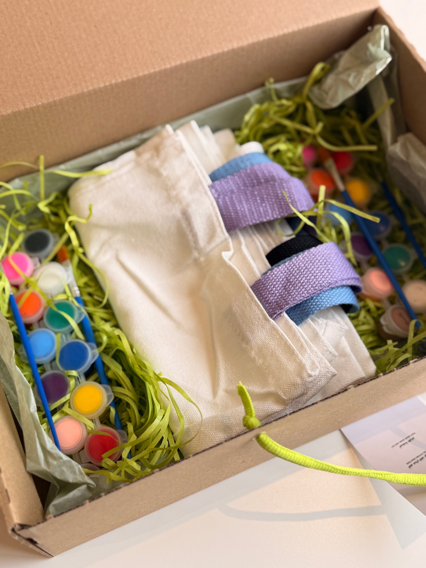 The tote bags coloring box