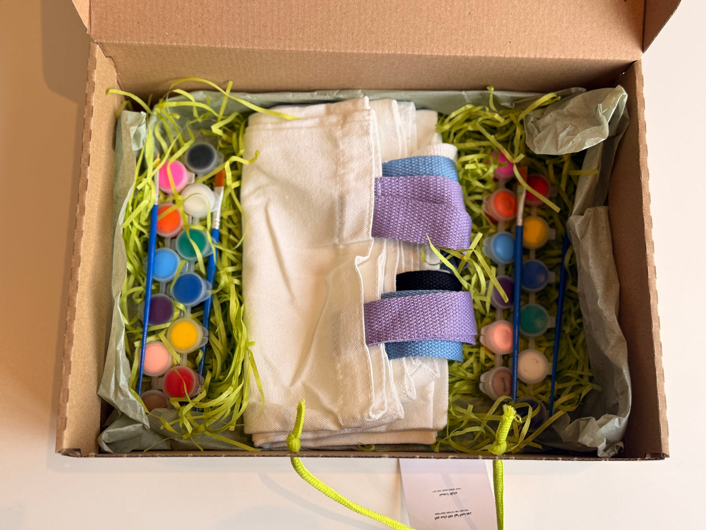 The tote bags coloring box