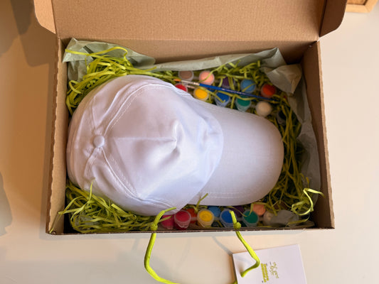 The hat coloring box x 4 cousins